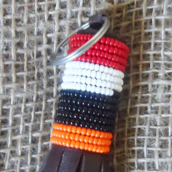 KYkl10-Leather-bead-keyring-handmade-in-Kenya-for-sale-bazaar-africa