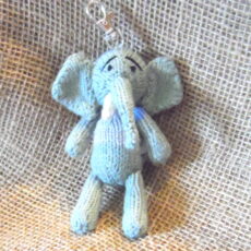 Kyke-knitted-elephant-keyring-handcrafted-for-sale-bazaar-africa